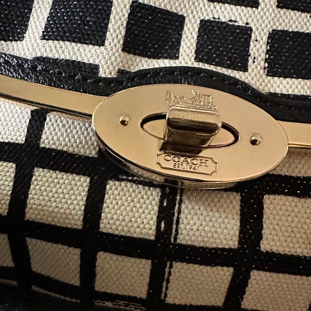 Chic Black and White Checkered Coach Bag NWOT - Picture 10 of 14